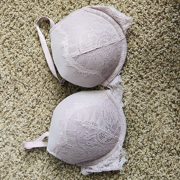 Victoria's Secret Dream Angel's 34B Bra Lace Light Pink - Picture 1 of 4